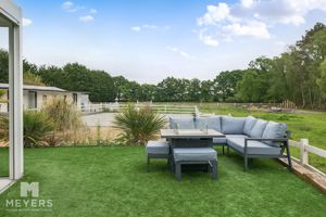 Al Fresco Area- click for photo gallery